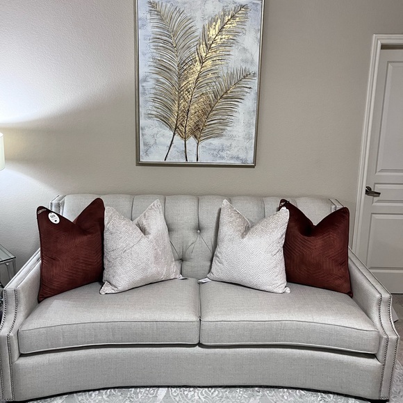 1-CALDEIRA CUT VELVET DESIGN DECORATIVE PILLOW (Read description for details) - Picture 7 of 17